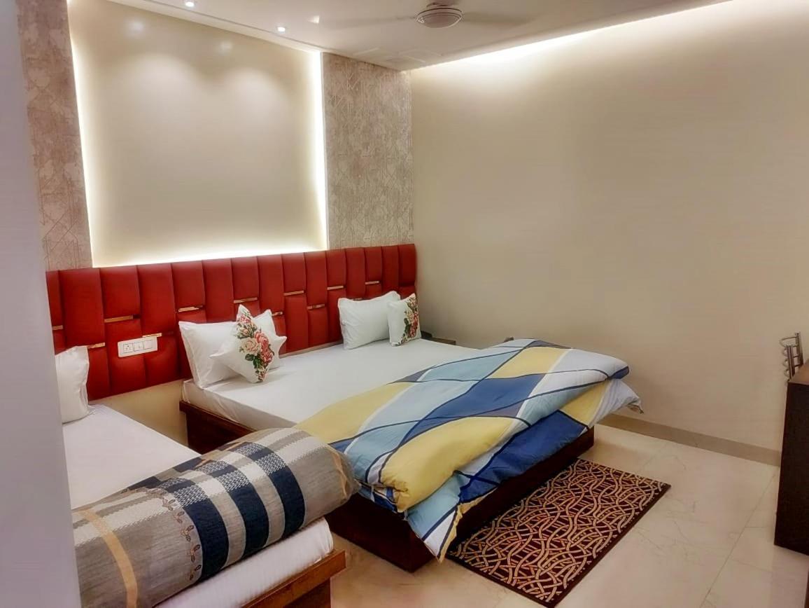 Hotel Luxuria Ludhiana Exterior foto