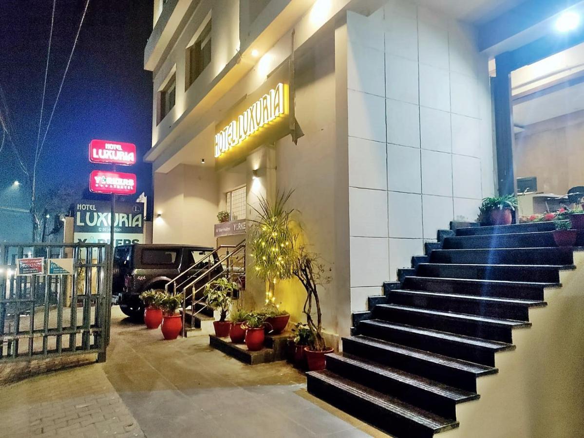Hotel Luxuria Ludhiana Exterior foto