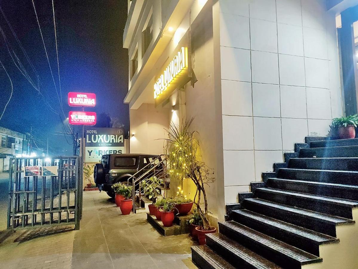 Hotel Luxuria Ludhiana Exterior foto